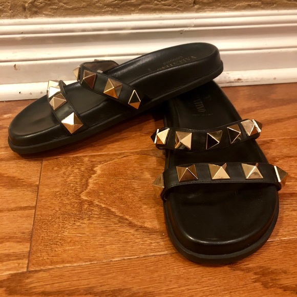valentino macro stud slides